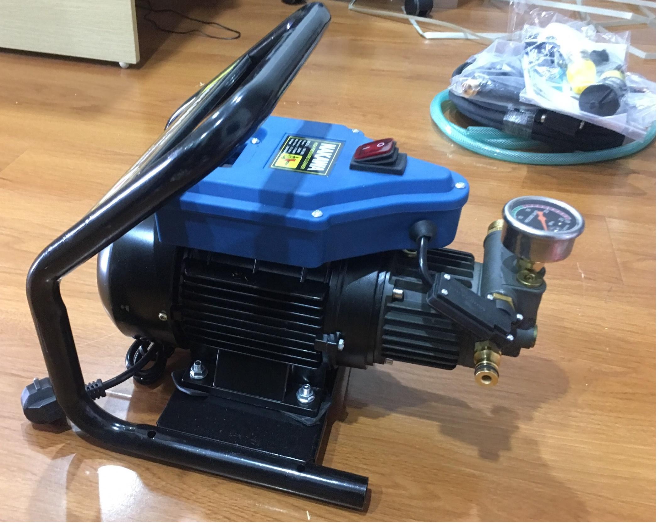 Máy Rửa Xe Nakawa 2400W NK-696