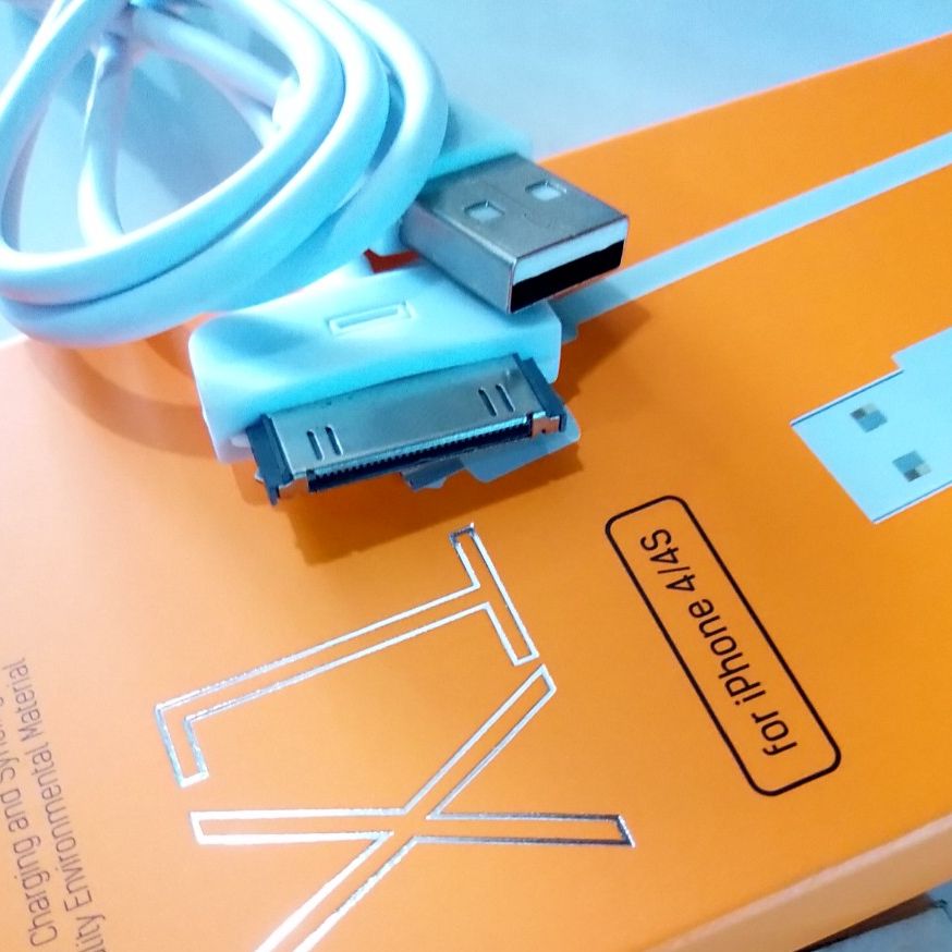 Cáp sạc nhanh HOCO X1 Iphone 4 (IP 4 - 4S)