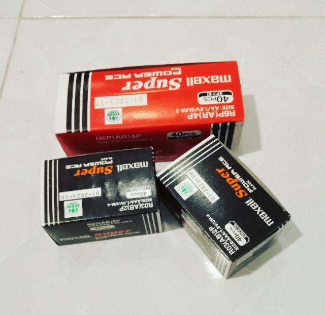 4cục pin tiểu Maxell super 2A,3A < 1,5V
