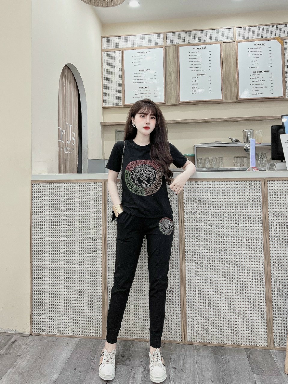 Đồ bộ thun cotton đính đá họa tiết (3 màu: đen, đỏ, cam)