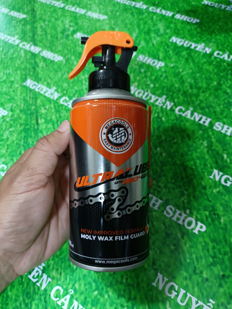 xịt dưỡng sên megacools