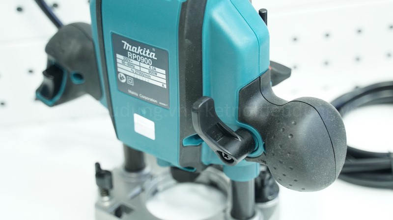 MÁY PHAY (LOẠI SÂU) MAKITA RP0900