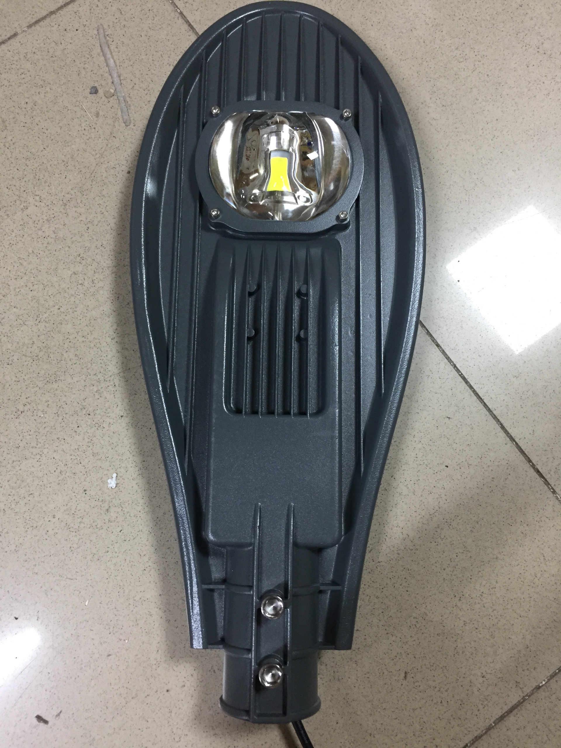 Đèn đường 30w chiếu ngoài trời siêu sáng