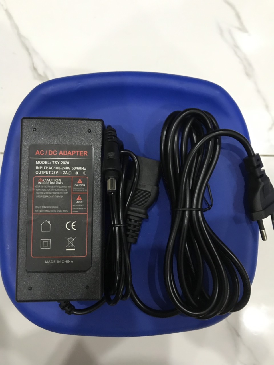 Adapter 28V-2A