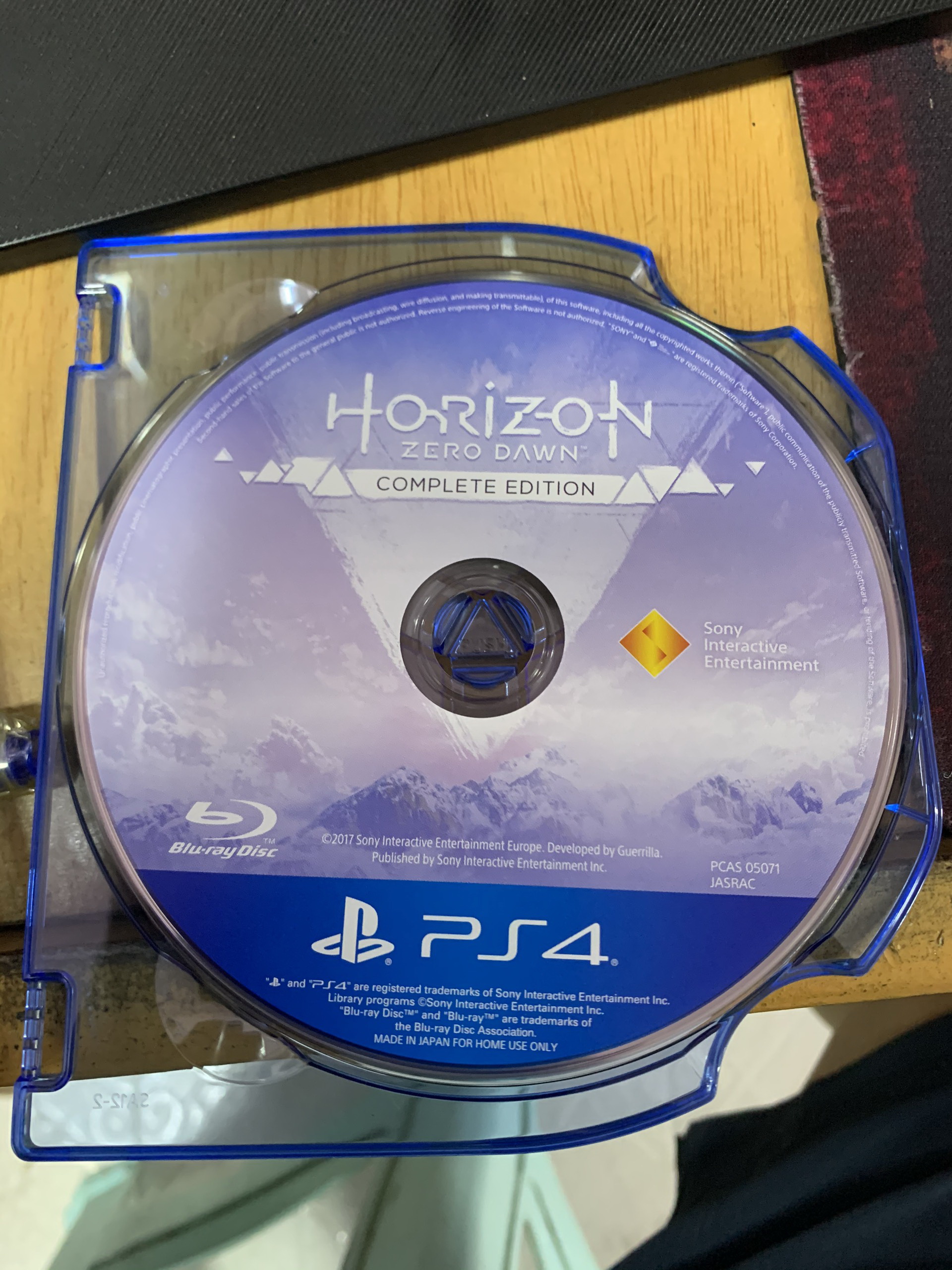 Đĩa game Ps4 Mega Pack Gran Turismo và Horizon Zero Dawn Complete