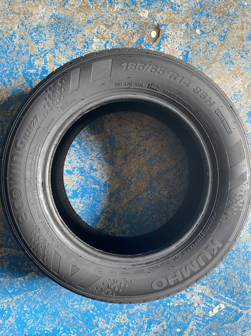 Lốp Kumho 185/65R14 KH27