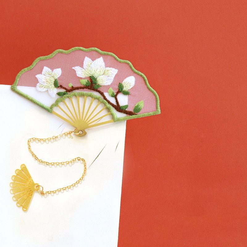 Bookmark kim loại TỰ THÊU hình QUẠT XẾP - BÌNH PHONG handmade phong cách cổ trang kẹp sách độc đáo