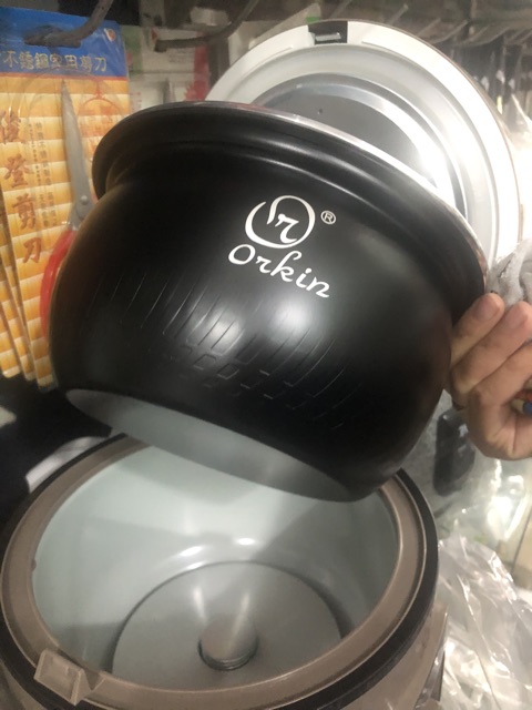 NỒI CƠM ĐIỆN ORKIN OR22 2.2L