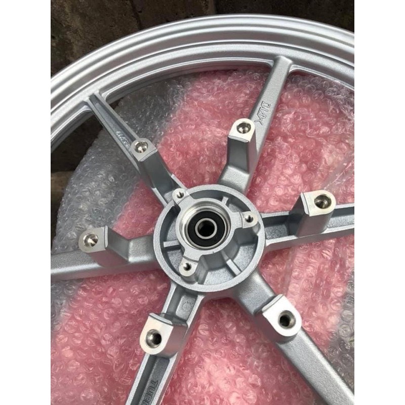 Mâm X1R 6 cây cho Winner size 17 có 3 màu (1.85 - 2.5) hàng chính hãng