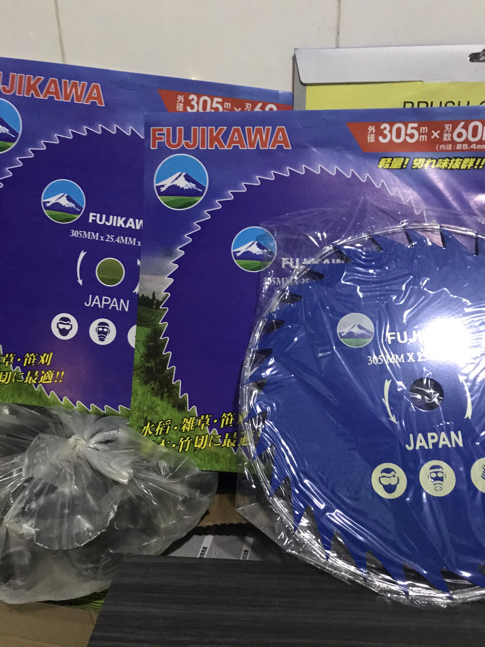 DAO CẮT LÚA, LƯỠI PHÁT CỎ TRÒN MÀU XANH ĐẬM. 305MM