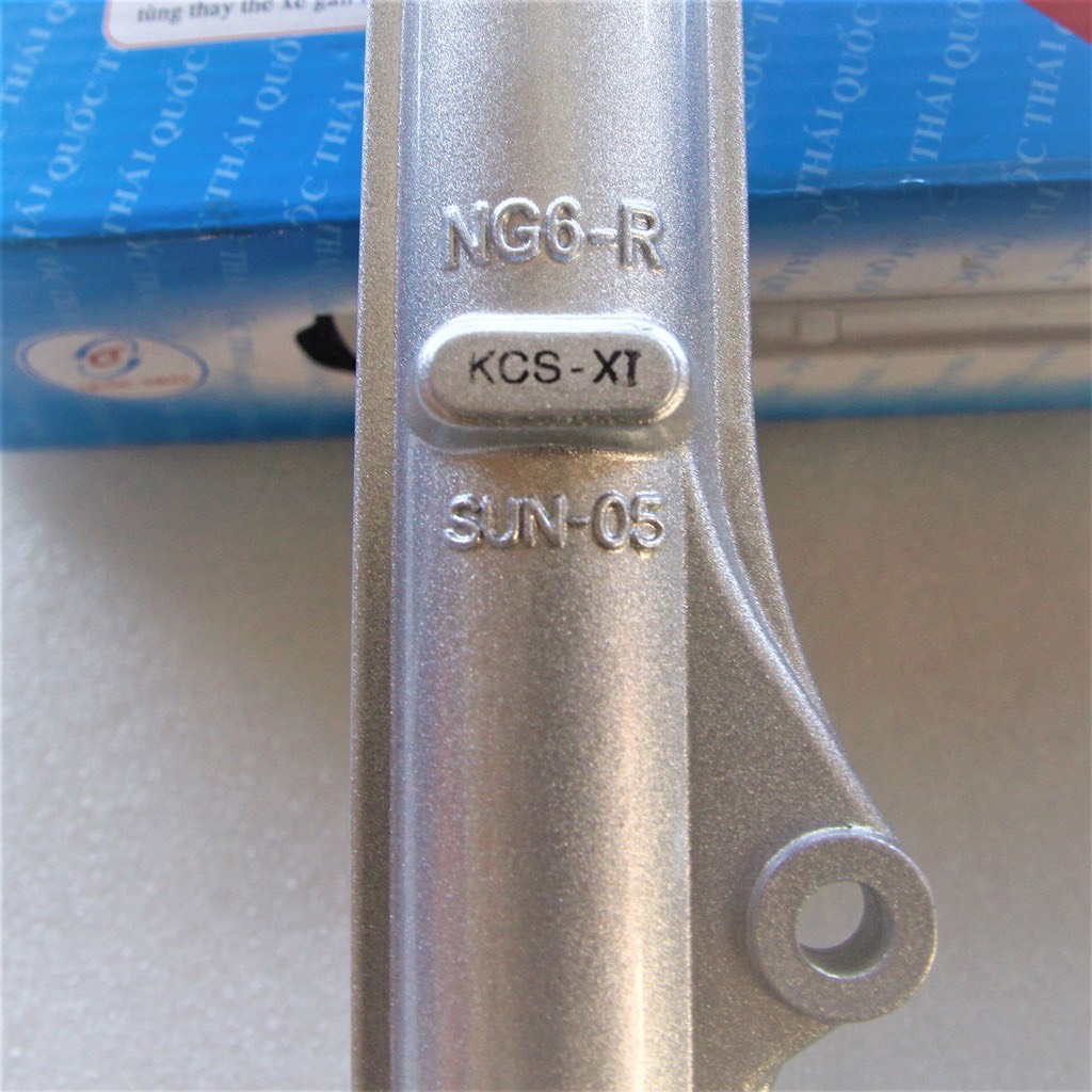 VỎ PHUỘT TRƯỚC THẮNG ĐĨA XE WAVE ( HEO 2 PIT )