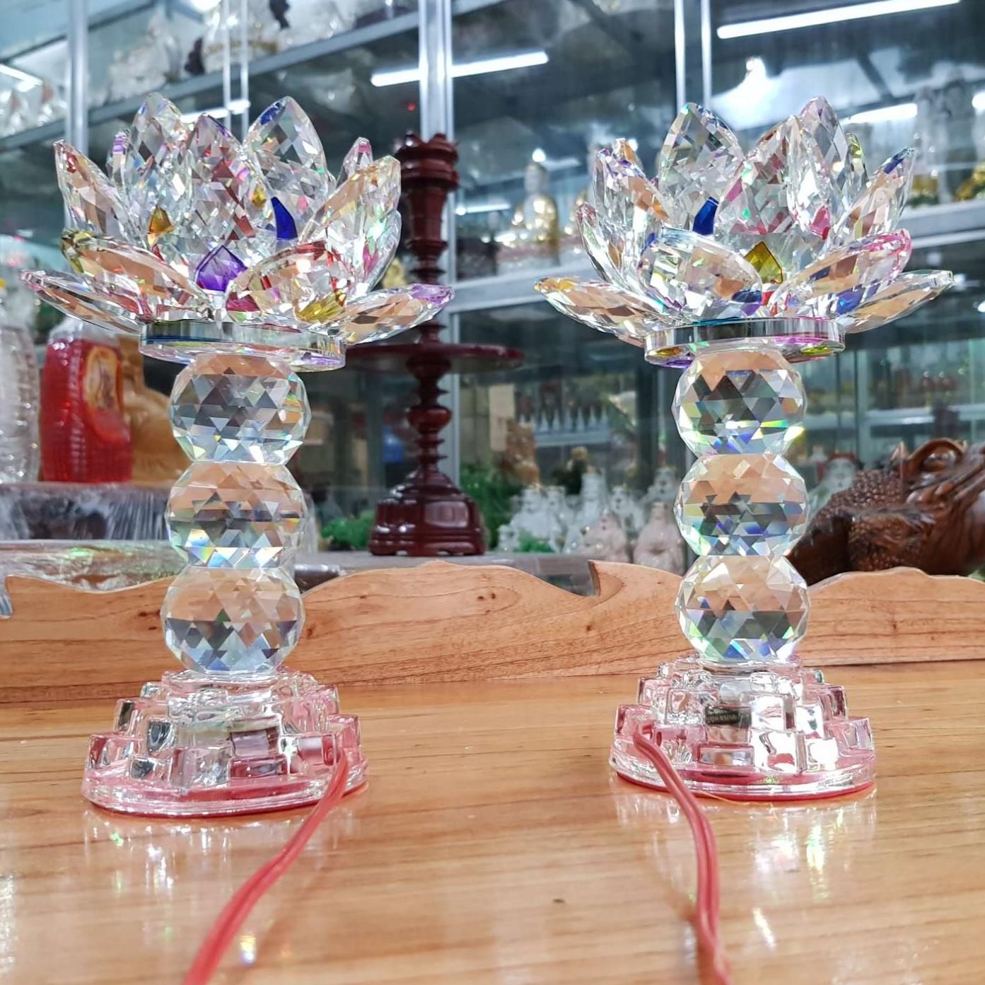 [HCM]Cặp đèn thờ đá pha lê tự động đổi màu cao cấp