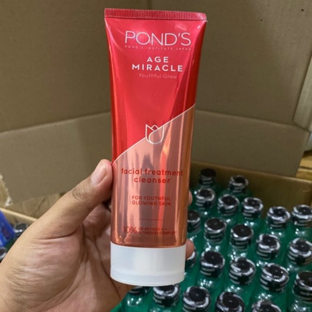 Sữa Rửa Mặt Ngan Ngua Lao Hoa Pond's Age Miracle (100g)