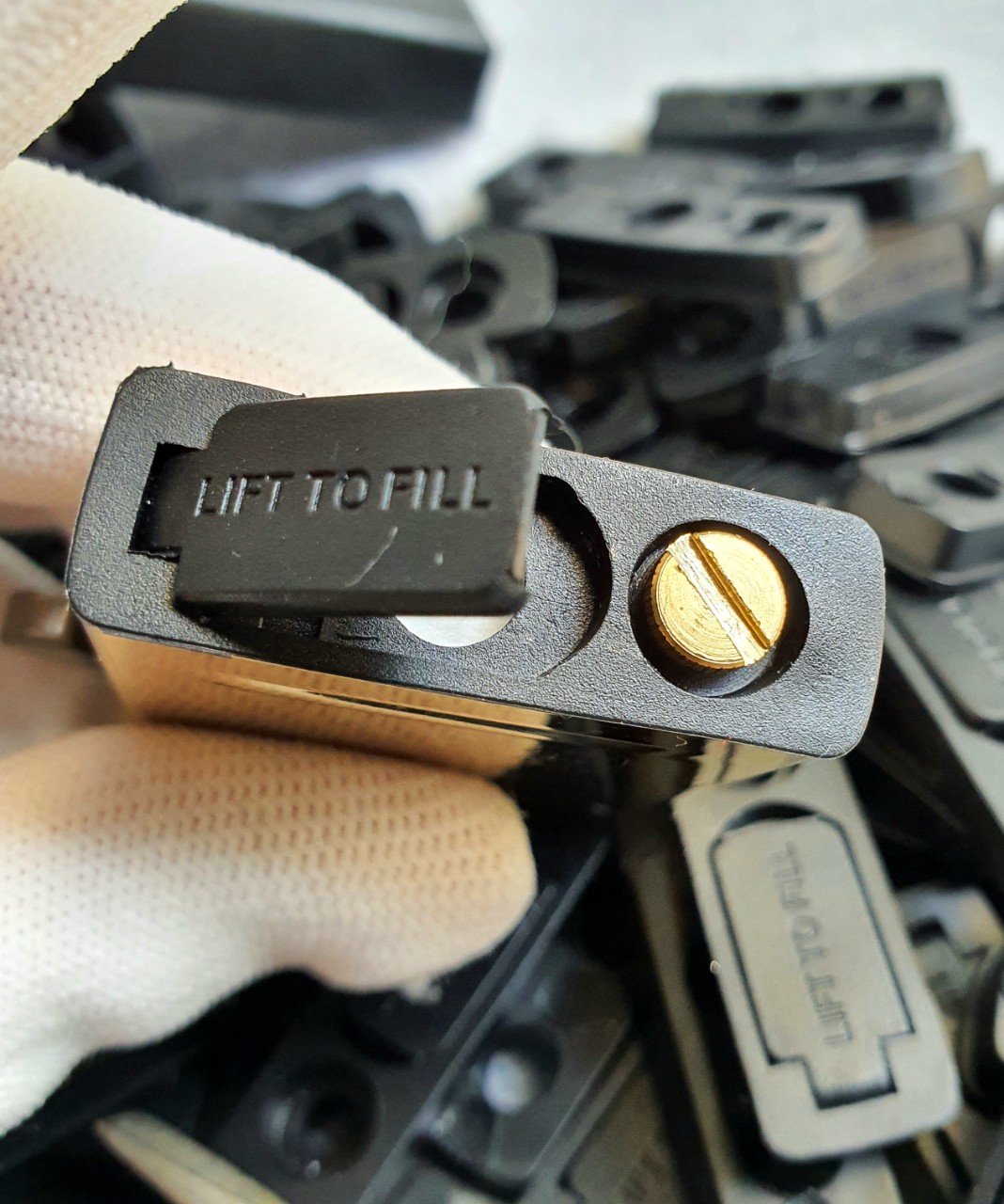 Combo 5 Cái Đít Nhựa Giữ Kin Xăng Cho Bật Lửa Zippo