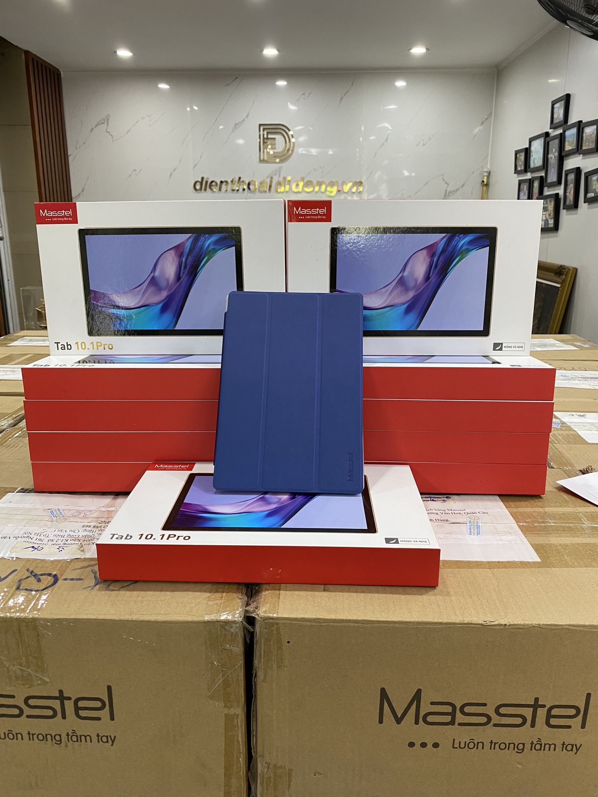 Máy tính bảng Masstel Tab 10.1 PRO