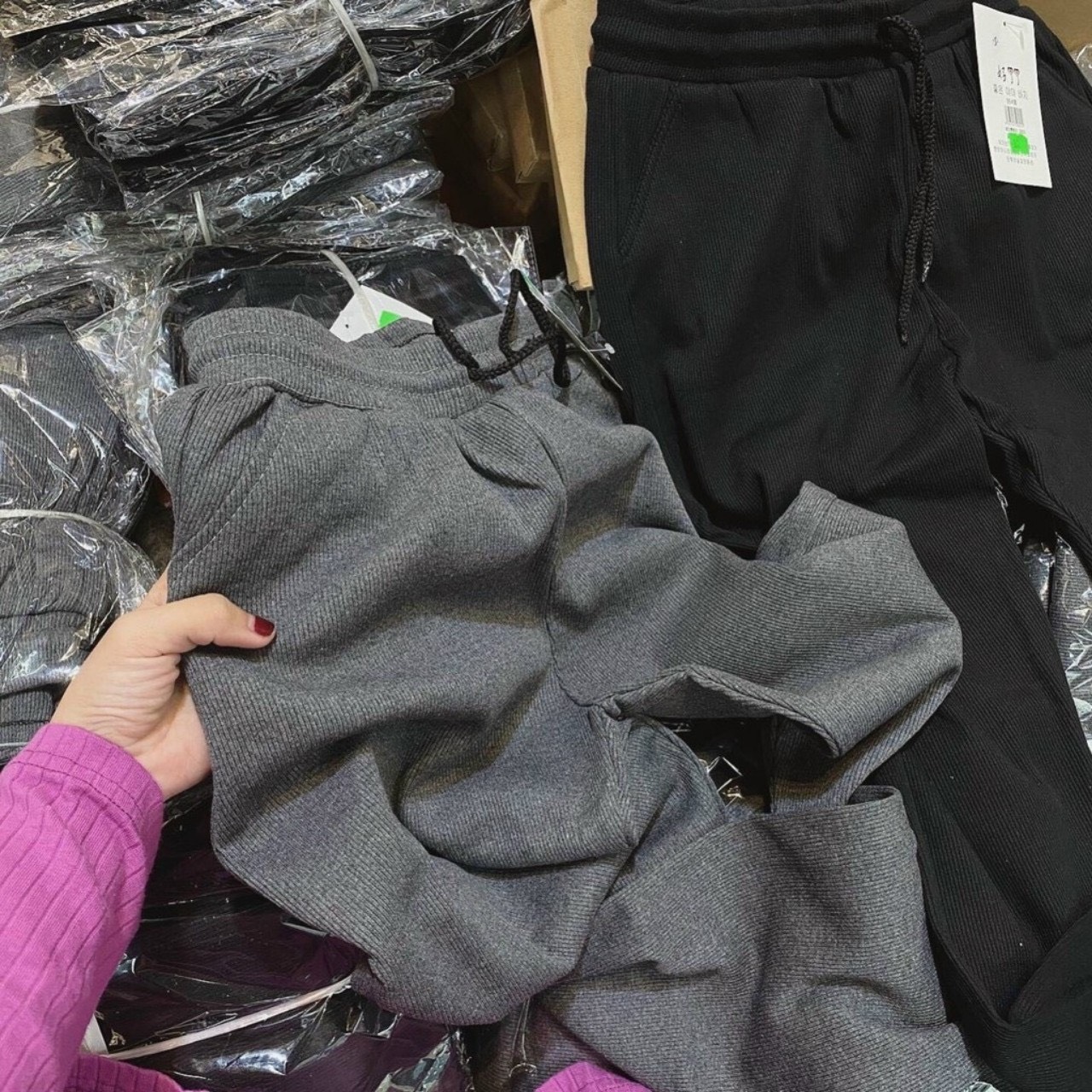 Quần Jogger Len Tăm Cá Tính