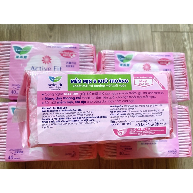 Băng vệ sinh hằng ngày Laurier active fit 40 miếng