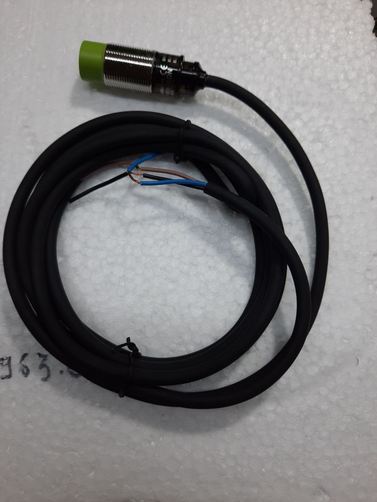 Cảm Biến Điện Dung 3 dây PR18 -8DN