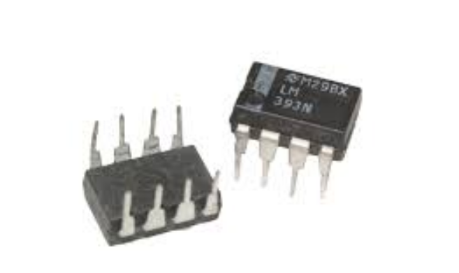 [ 3 CON ] LM393 ic so sánh dip 8