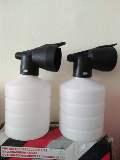 Bình Phun Bọt Tuyết - Bình xịt bọt tuyết 0.5L