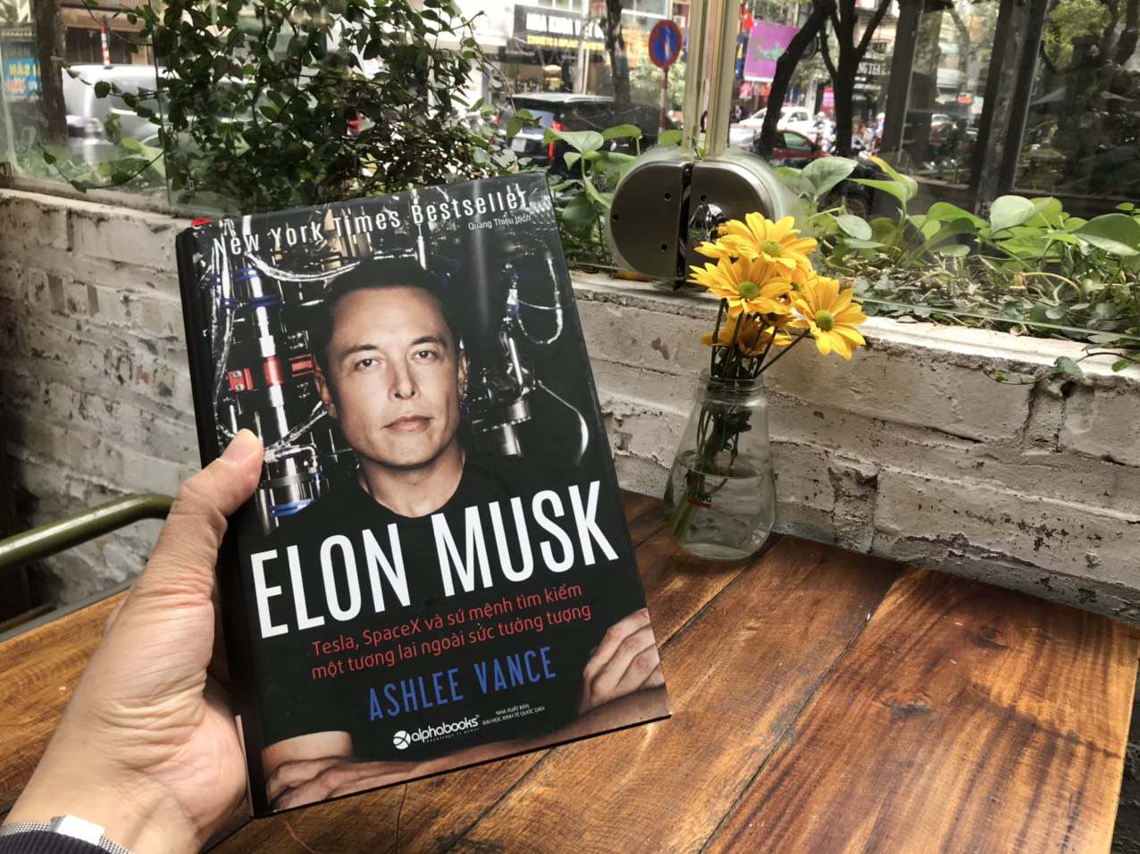 Sách - Elon Musk (Tái Bản 2023)