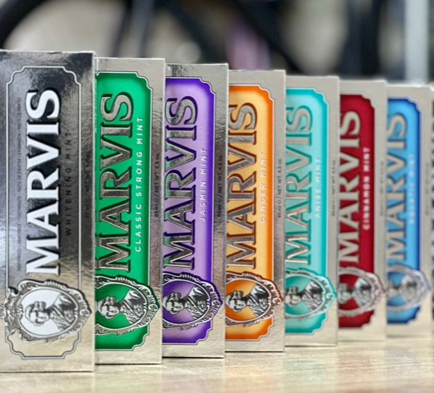 MARVIS Toothpaste (Cinnamon Mint | Whitening Mint) 85ml Marvis premium toothbrush