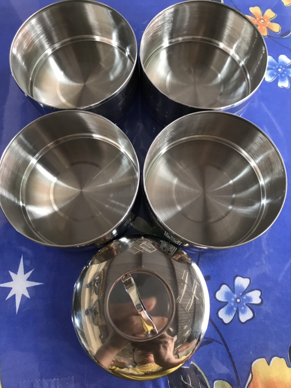 Khay đựng cơm inox 3 và 4 tầng