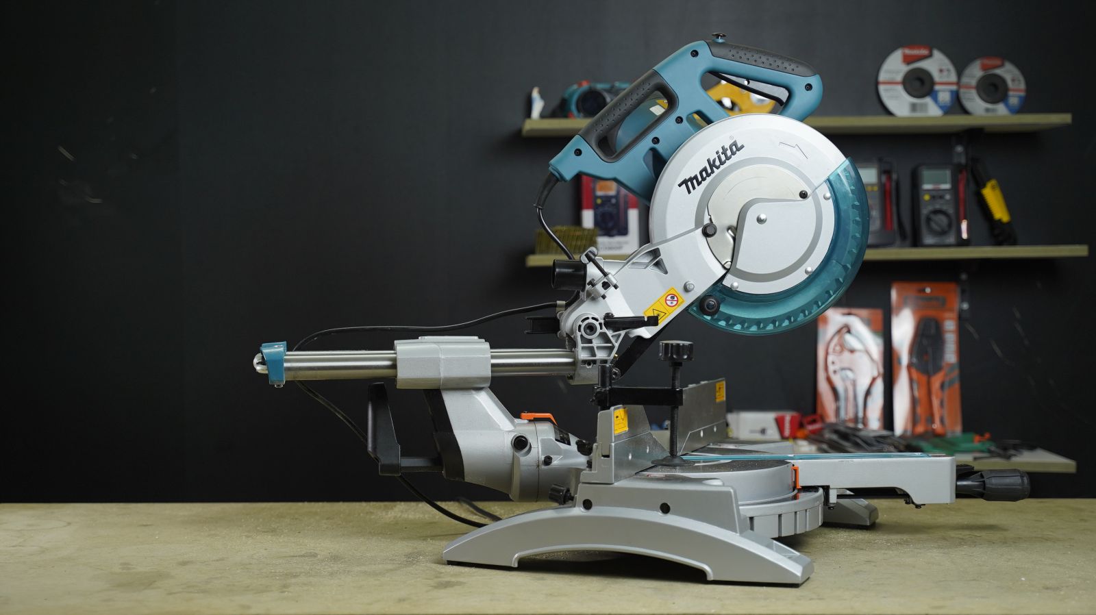 10" Máy cắt góc đa năng Makita LS1018L
