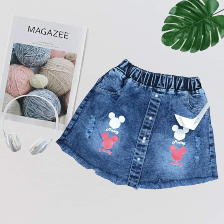 Quần jean giả váy bé gái