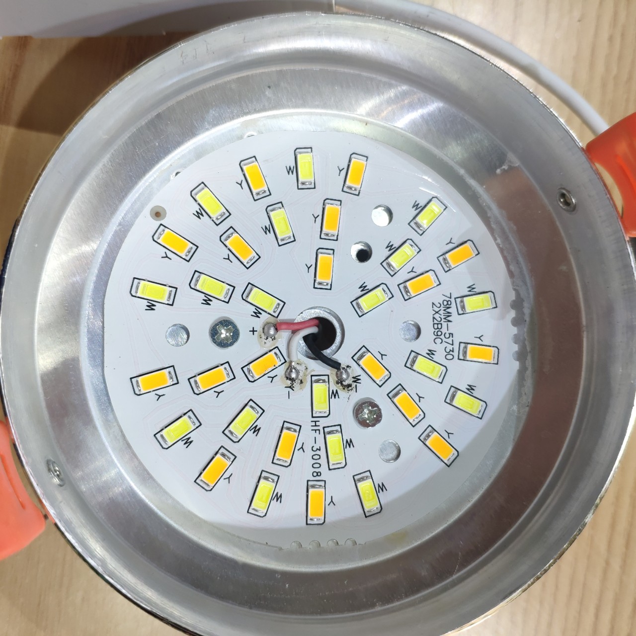 ĐÈN LED ÂM TRẦN MẮT TRÂU 12W , PHI 110 ĐẾ ĐÚC TẢN NHIỆT ( 3 CHÉ ĐỘ MÀU )