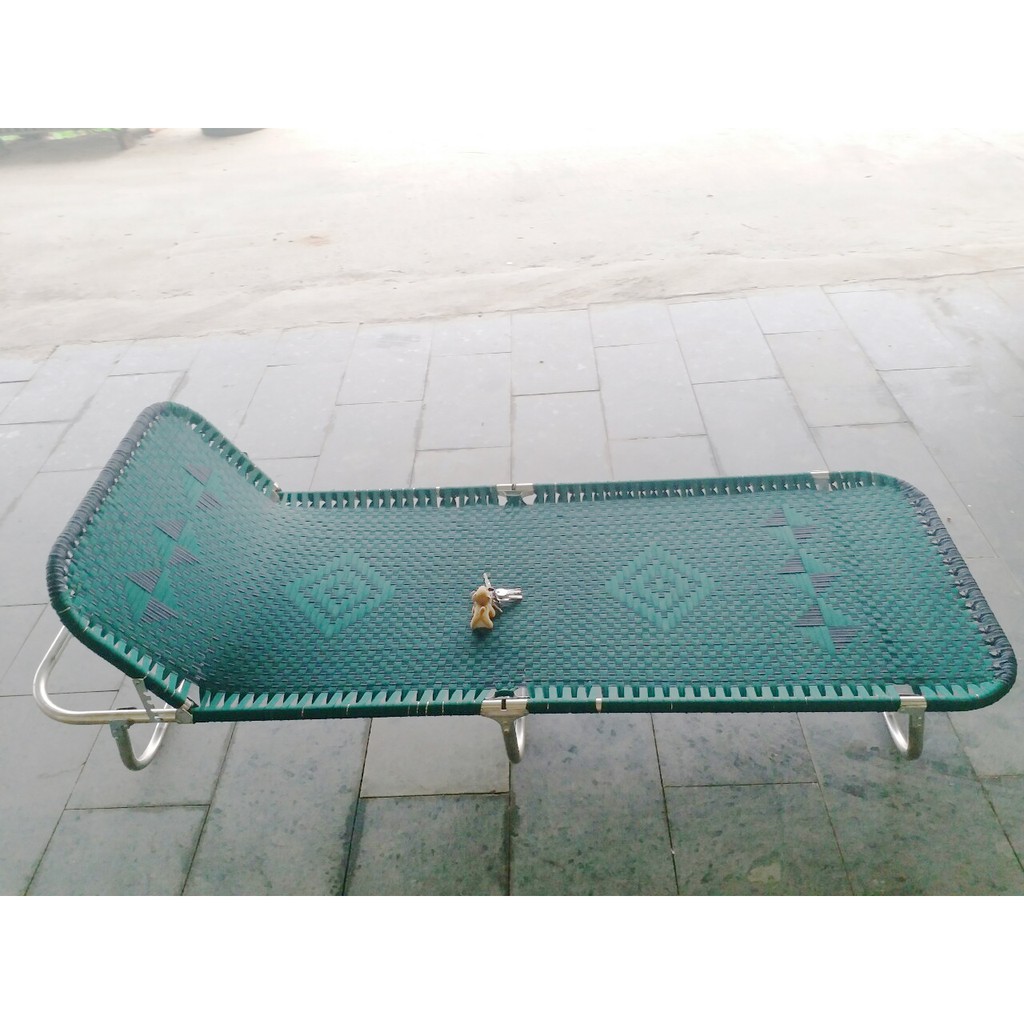 Giường gấp khung Inox sáng bóng