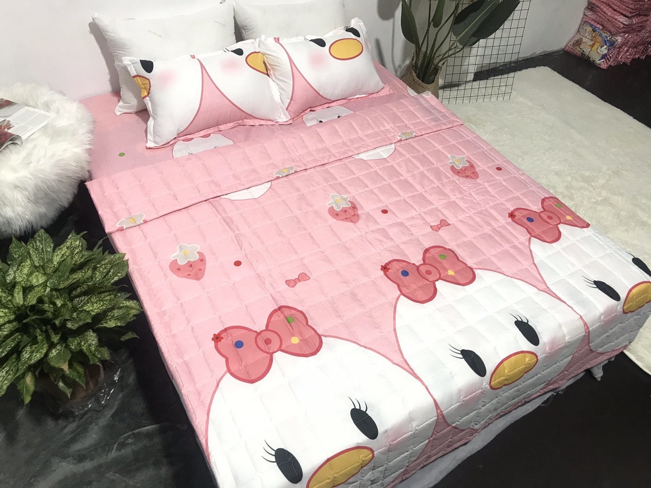 Chăn hè thu trần bông 3 lớp cotton poly 1m8x2m mẫu vịt hồng Revato Kho chăn ga gối, ga giường, drap giường