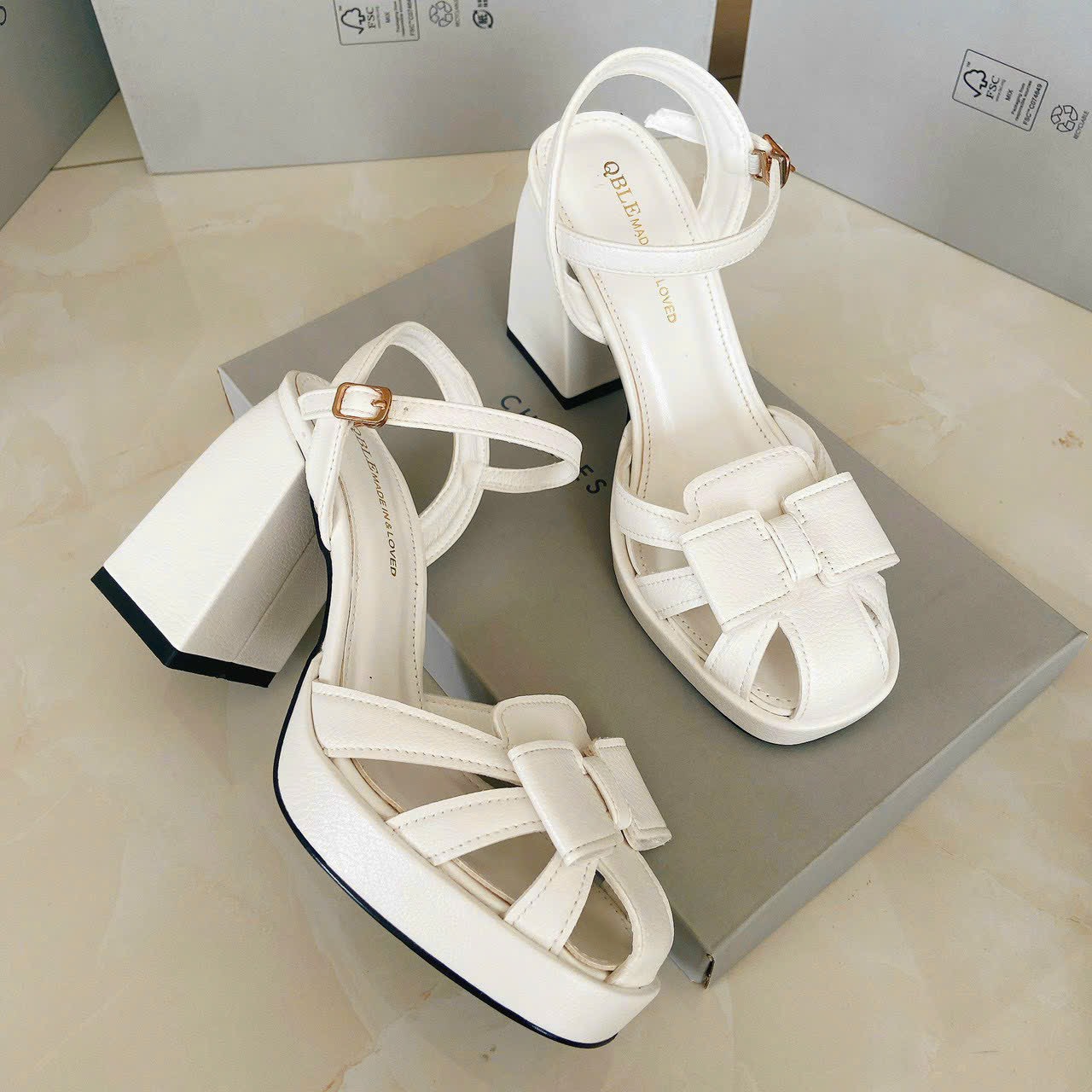 Giày sandan rọ cao gót đế to 9 phân chất da sang xịn