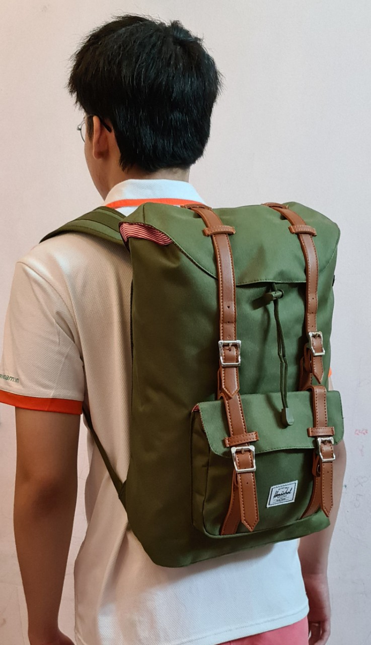 Balo laptop du lịch thời trang 17 lít