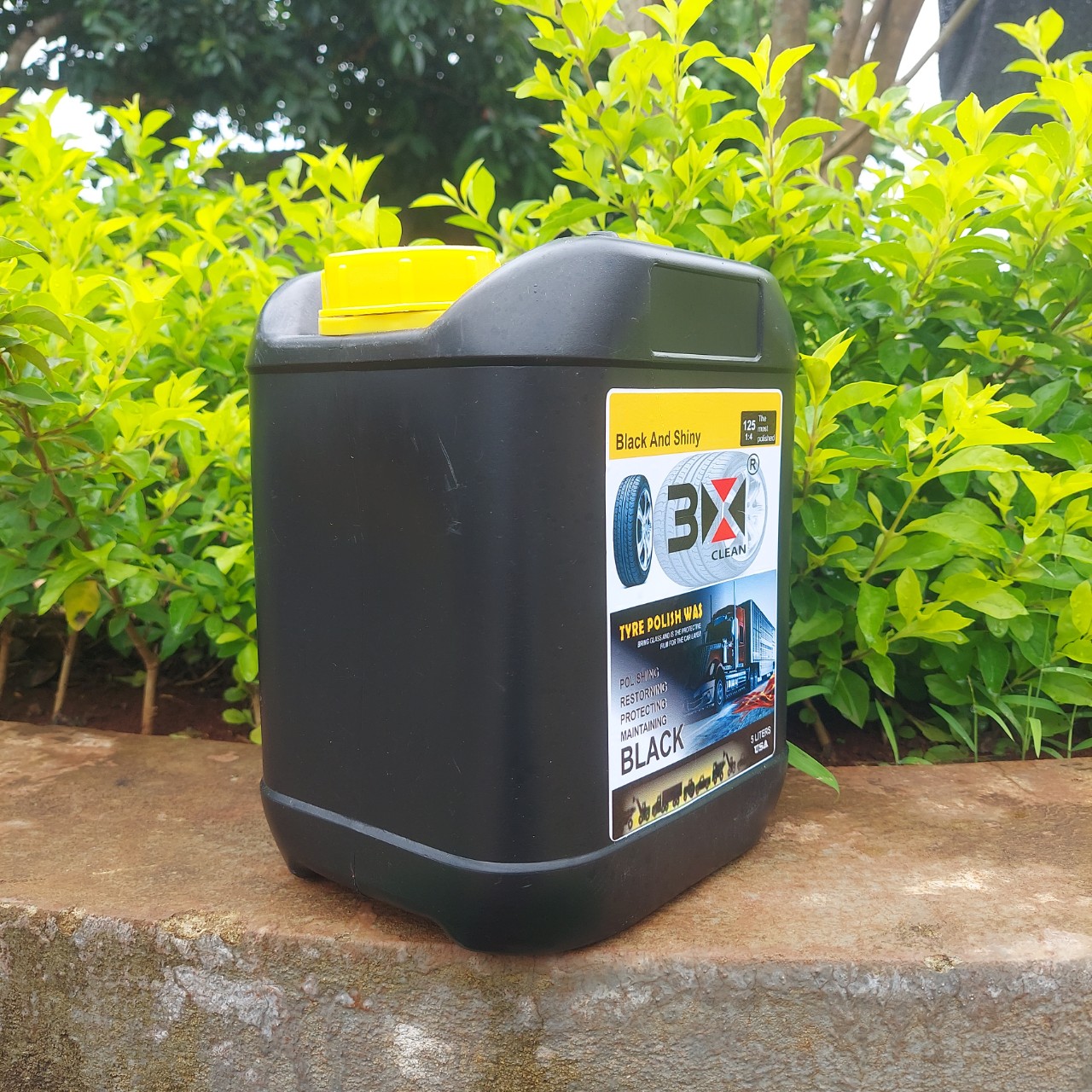 DUNG DỊCH ĐÁNH BÓNG LỐP Ô TÔ XE MÁY CAN 5 LÍT
