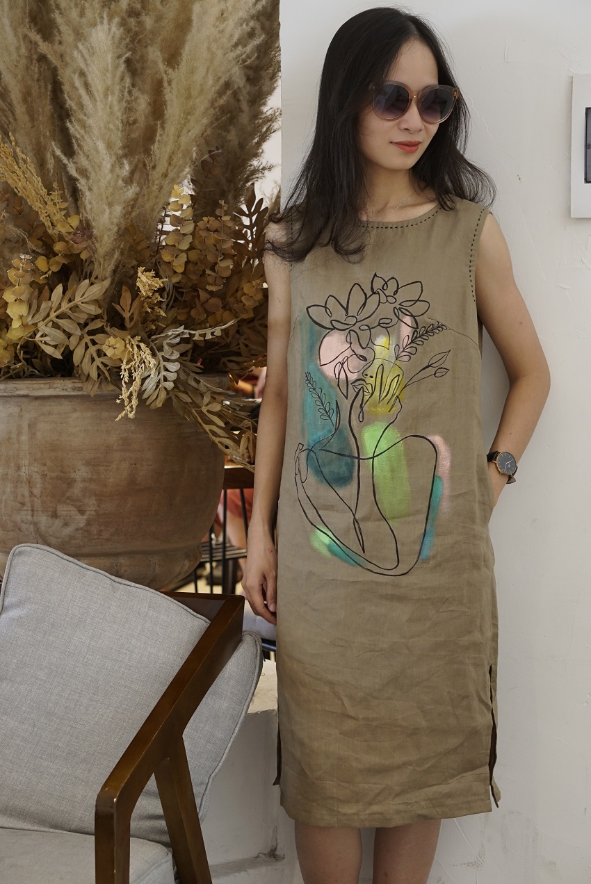 Đầm linen vẽ tay đột chỉ ELIS - MaxMessi