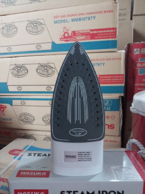 Bàn là hơi nước Hasuka HSK-358