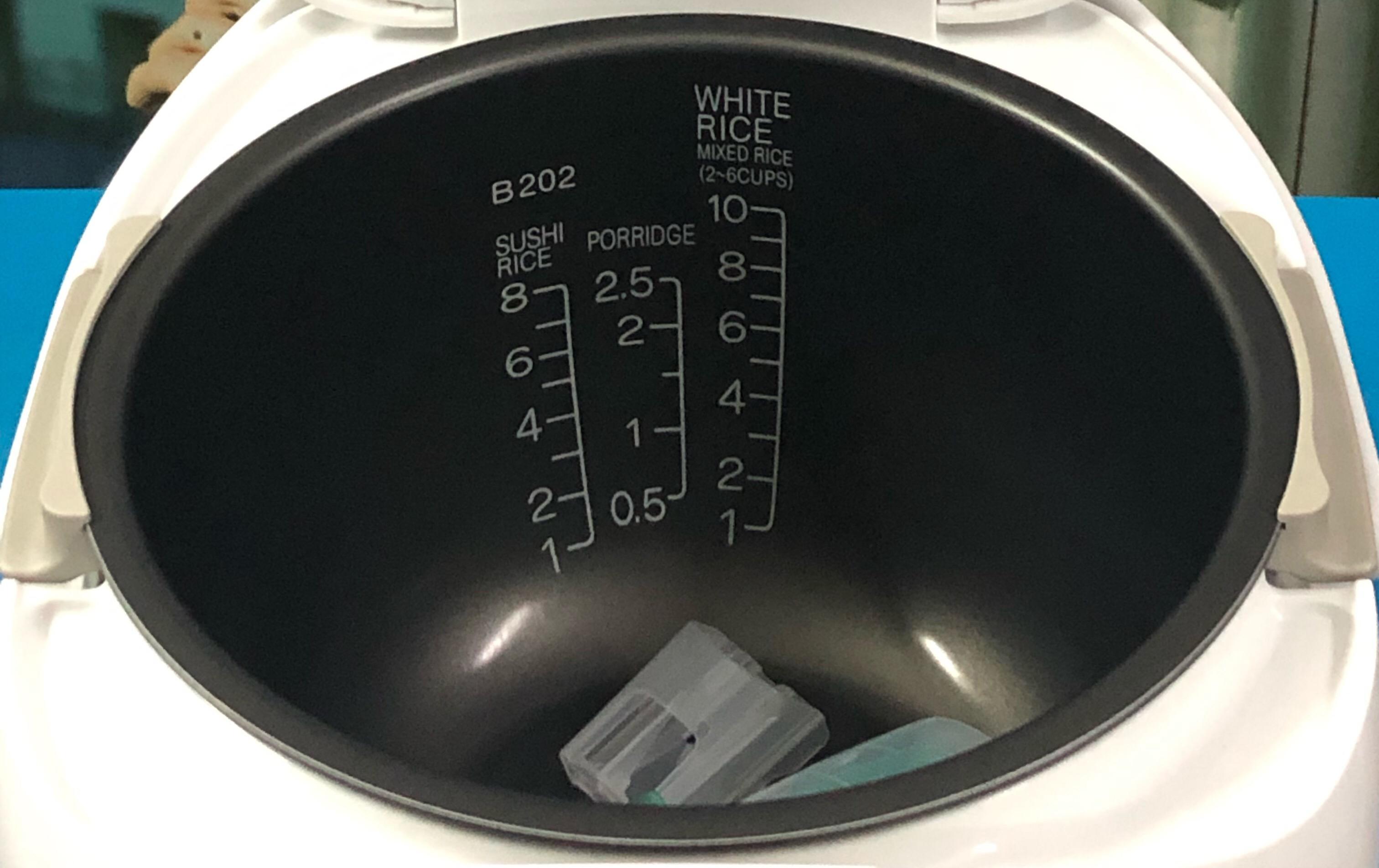 Nồi cơm điện tử Zojirushi NS-ZAQ18-WZ