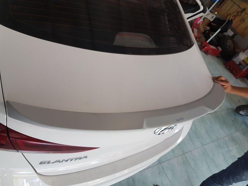 Đuôi gió hyundai elantra 2016-2019