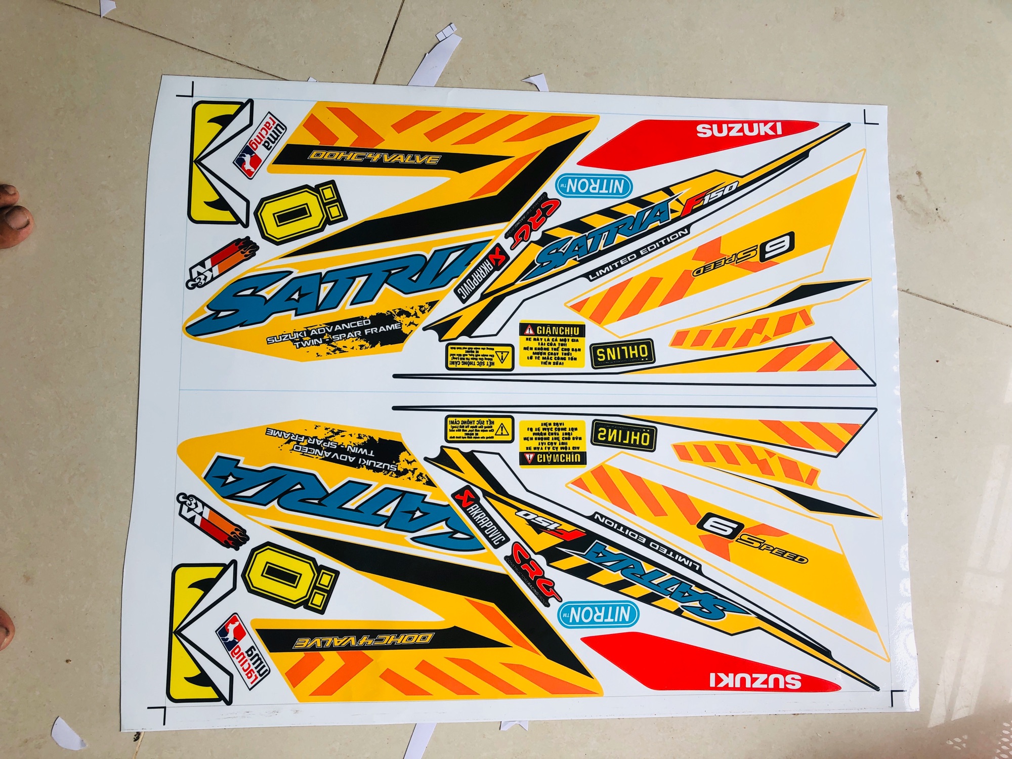 [ QUÍ KHÁCH VUI LÒNG MANG TEM RA TIỆM CHO THỢ DÁN] TEM RỜI Satria Fi vàng đen chế bá đạo