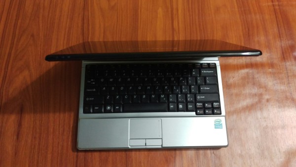 Laptop Lenovo Chíp Pentium 2.2Ghz, Ram 3G, ổ cứng HDD 320G, dùng làm văn phòng, học tập, giải trí, chơi game nhẹ