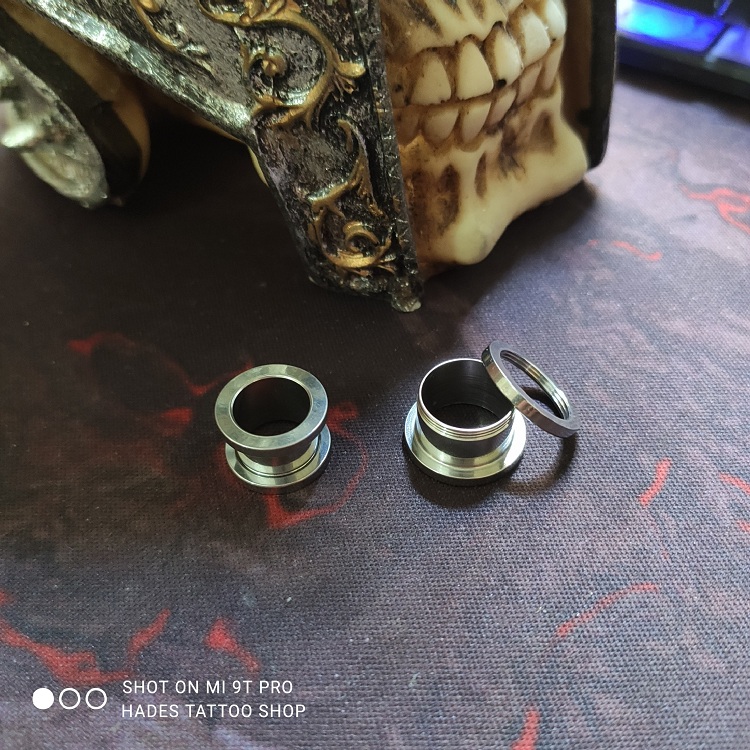 Cặp khuyên nong tai size 14mm màu Bạc