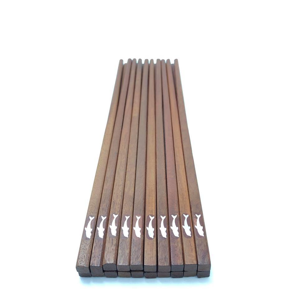 Đũa ăn gỗ Căm xe cao cấp đầu vuông gắn họa tiết cá ... bộ 10 đôi