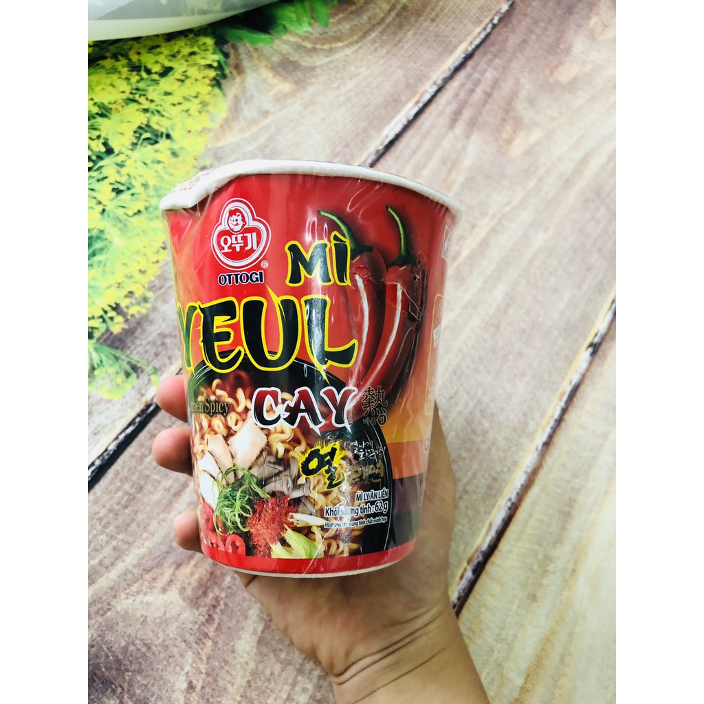 1 Thùng Mì ly ăn liền - Mì Ly Yeul cay 62g