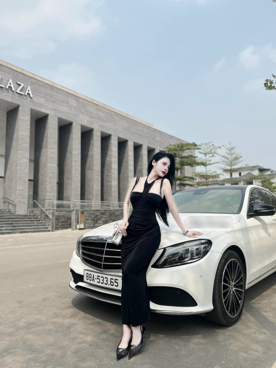 Đầm ôm body cổ yếm có mút ngực siêu sexy