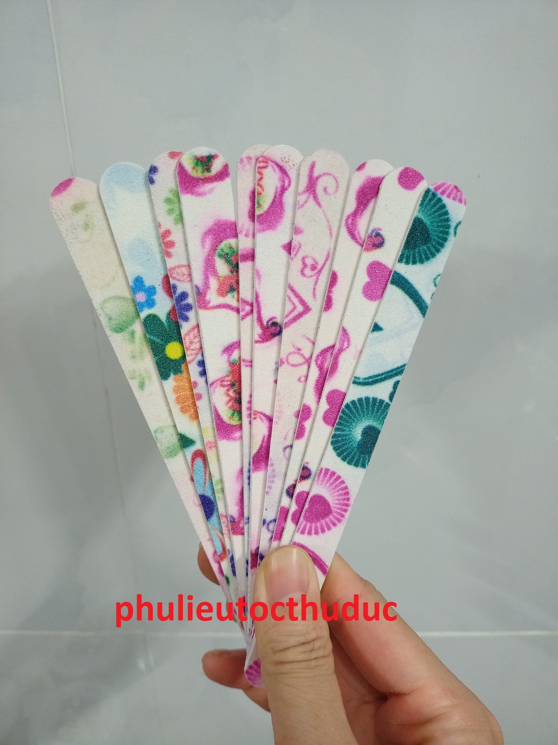 1 cây Dũa giấy bông chà móng tay chân