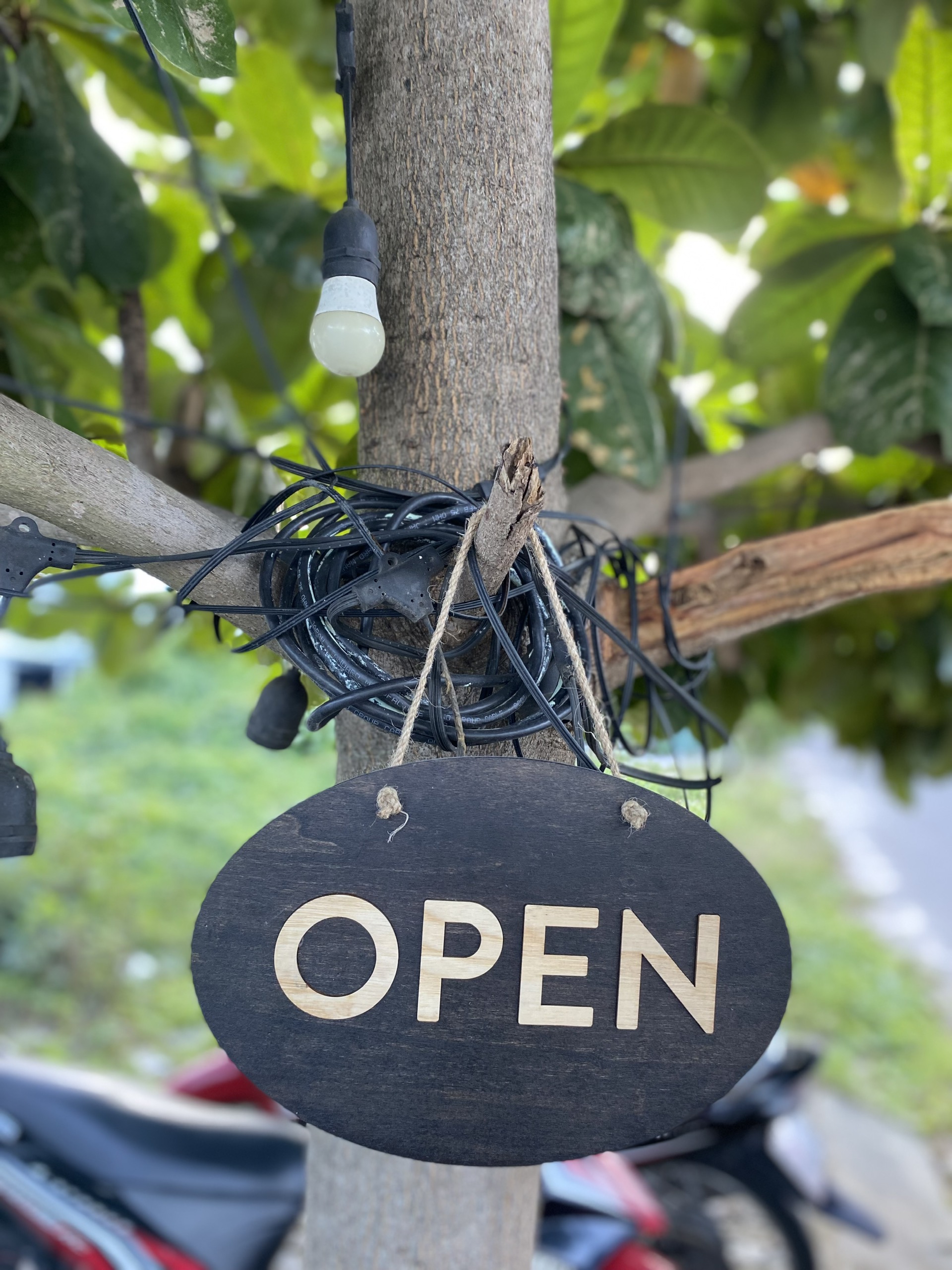 Bảng gỗ 2 mặt Open - Close 04 LUXI decor