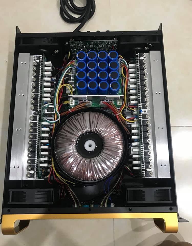 Đẩy 4 kênh BOSA TX8080 72 sò công suất lớn