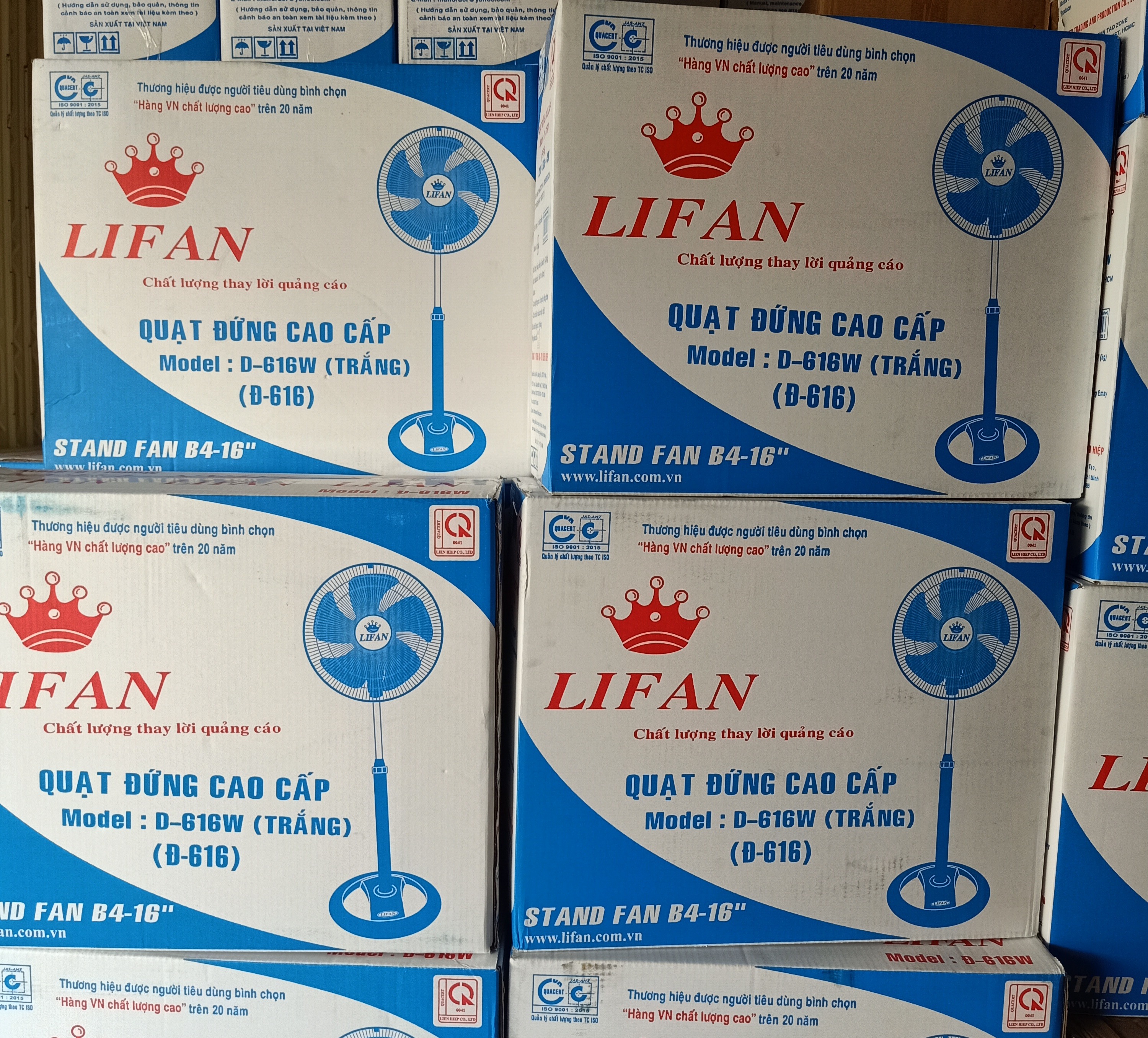 QUẠT ĐỨNG LIFAN D-616W (Trắng - Lồng xi)