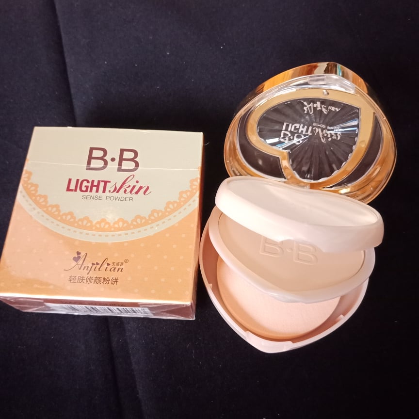[HCM]Phấn Nền BB Light Skin 2 Tầng Có Bông Phấn Mịn